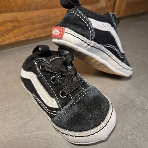 Vans Old Skool Crib Baby Shoe Black and White Sneakers